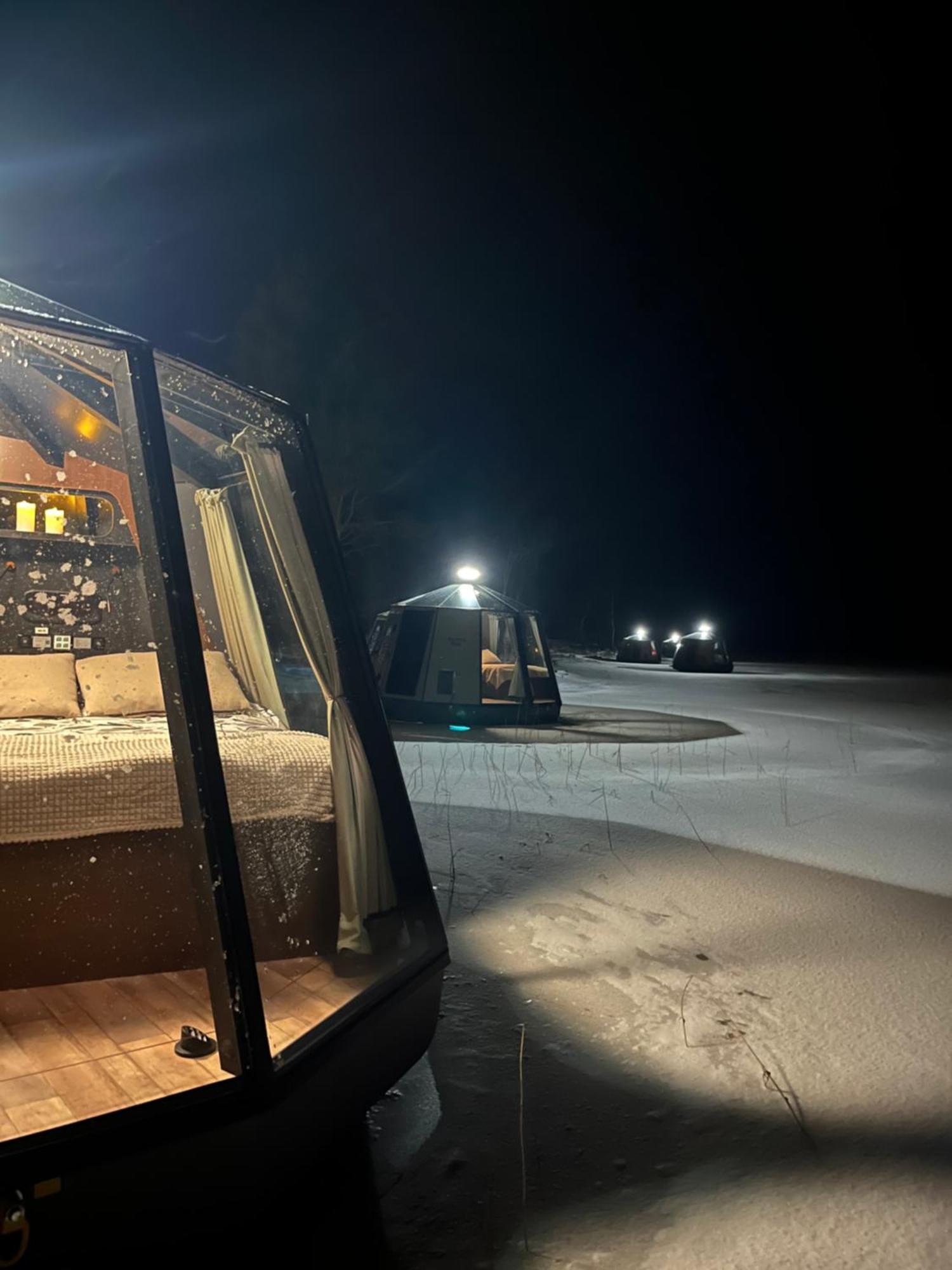 Vikajaervi Lake View Experience Igloos Rovaniemi Exterior foto